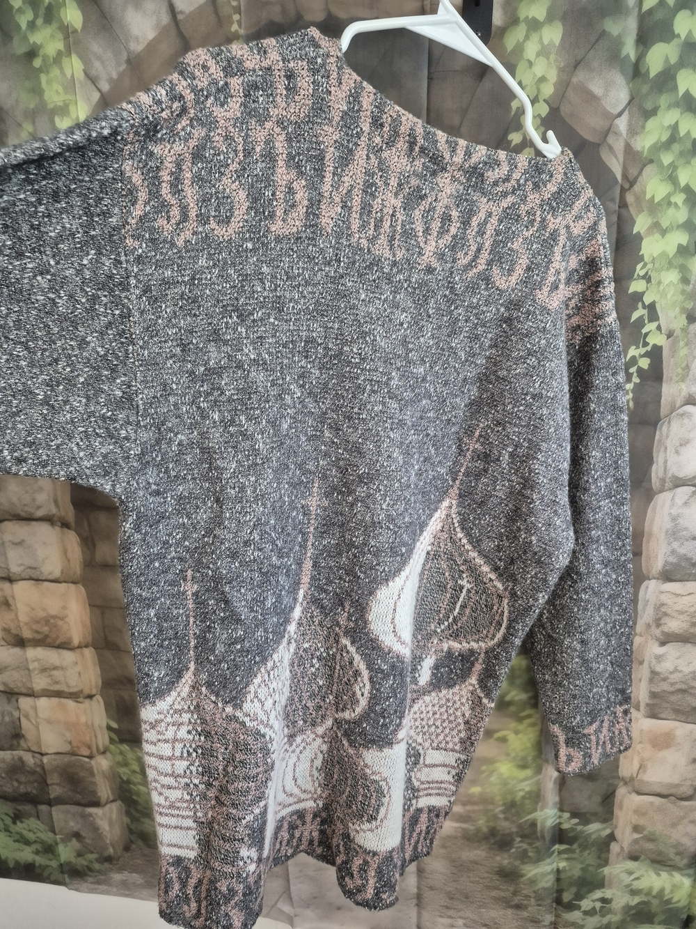 Vintage Mr.Jax Gray Sweater with  Architectural Motif Like New - Picture 6 of 6